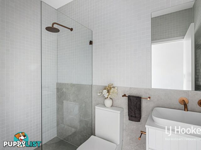 300A Newbridge Road MOOREBANK NSW 2170