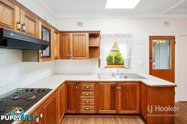 90 wilbur st GREENACRE NSW 2190