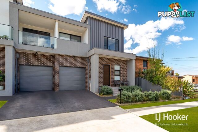 1/9-11 Elouera Crescent MOOREBANK NSW 2170