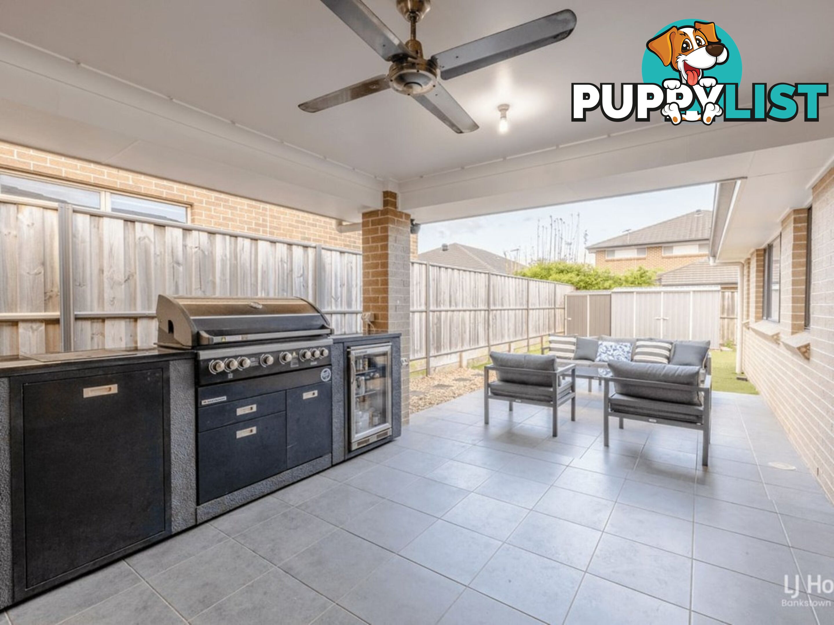 10 Gulson Terrance MOOREBANK NSW 2170
