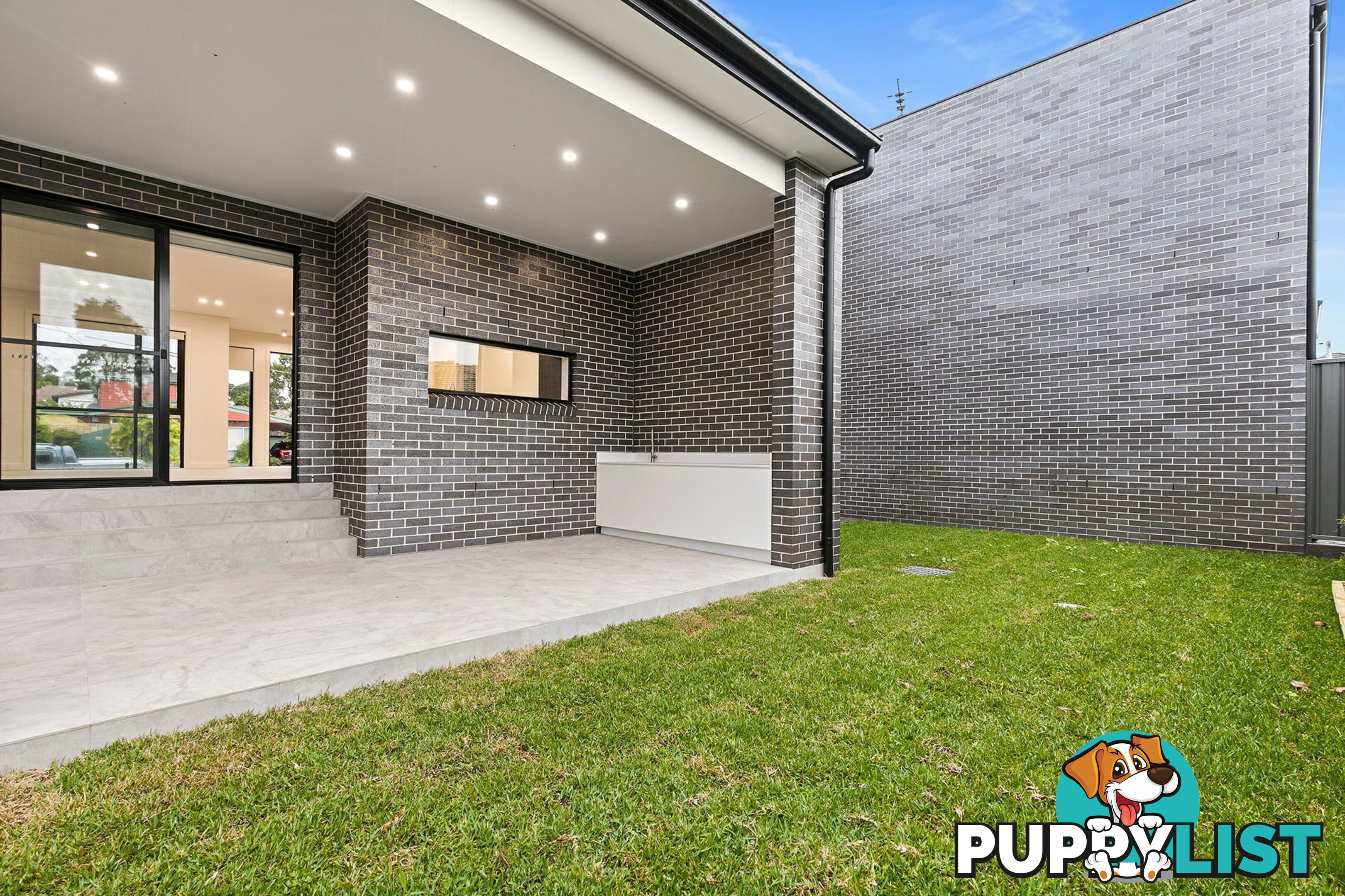 26a Amaroo Avenue GEORGES HALL NSW 2198