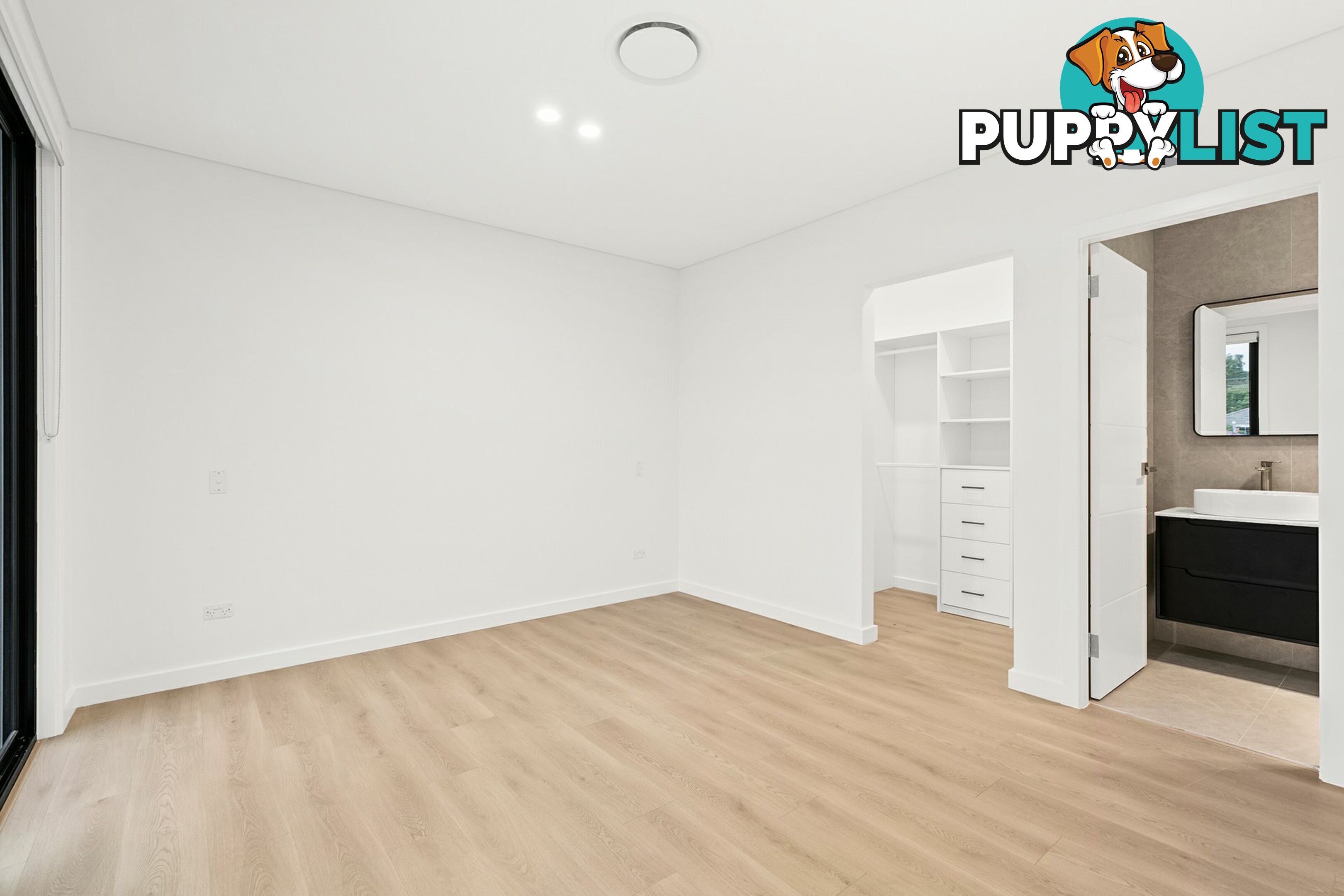 26a Amaroo Avenue GEORGES HALL NSW 2198