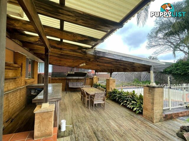 61 Oak Drive GEORGES HALL NSW 2198