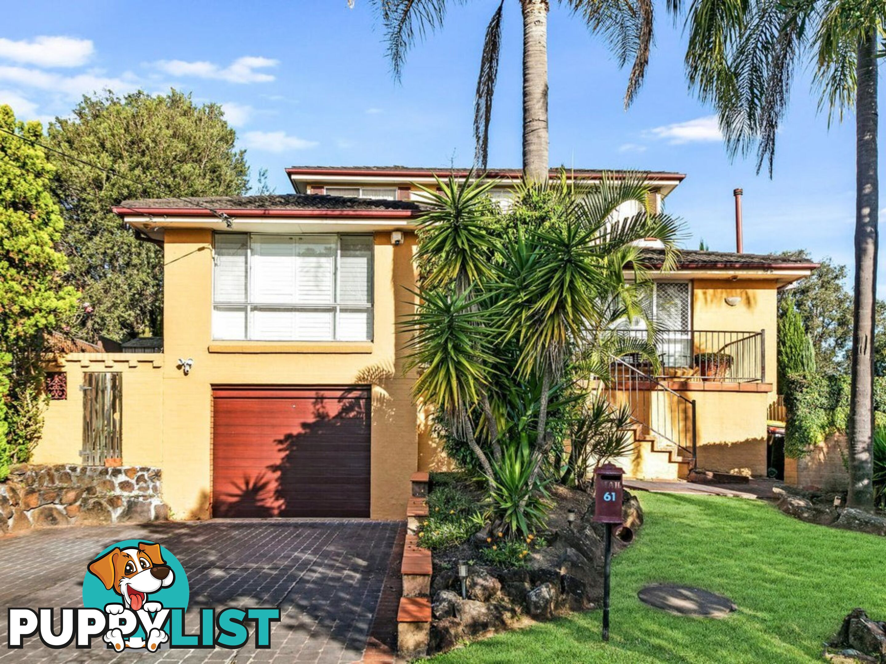 61 Oak Drive GEORGES HALL NSW 2198