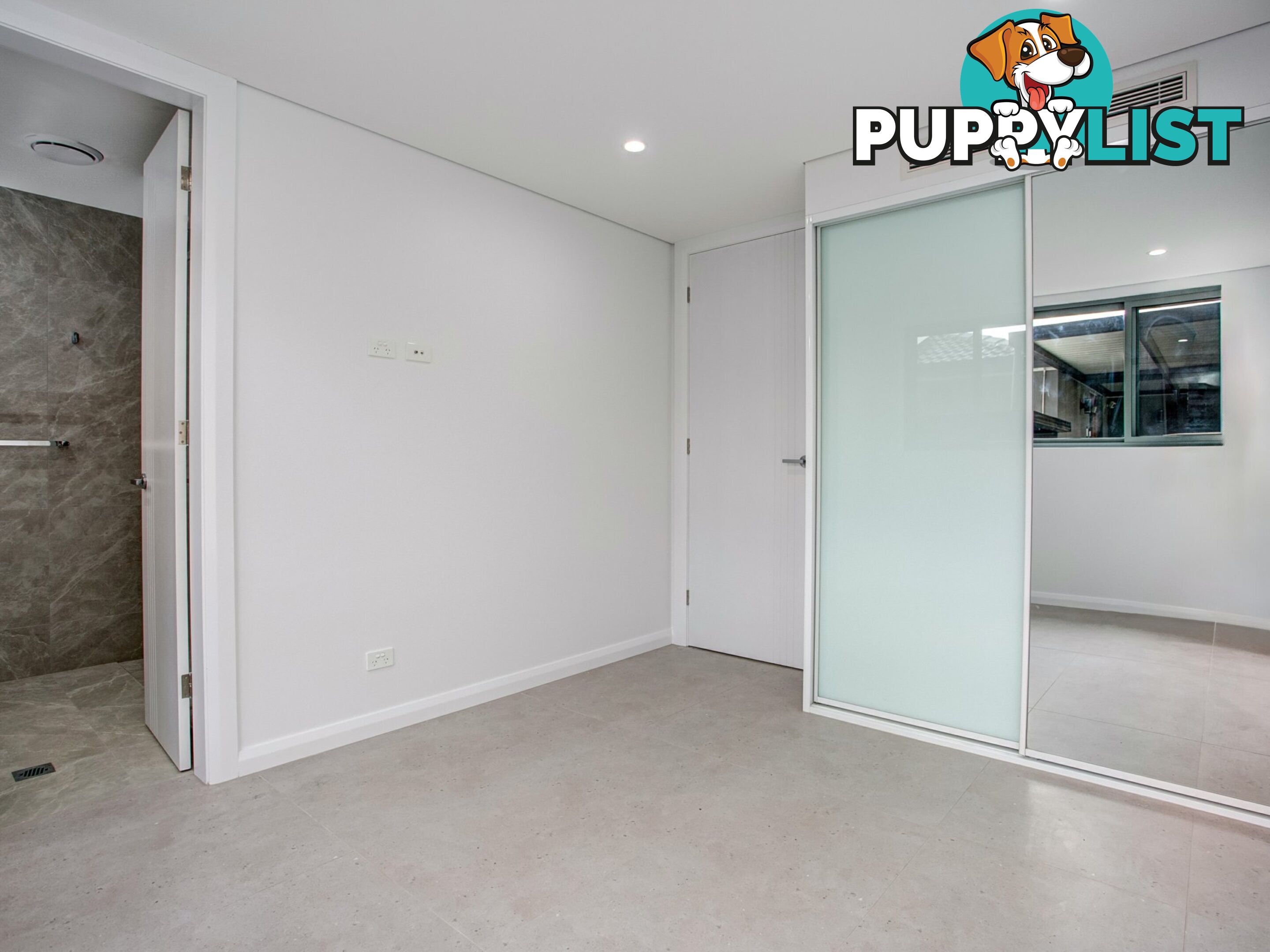 38 Oak Drive GEORGES HALL NSW 2198
