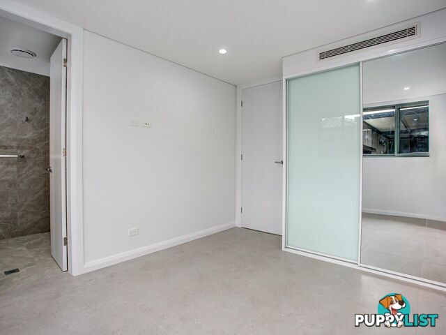 38 Oak Drive GEORGES HALL NSW 2198
