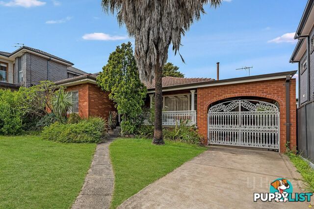 32 Greenway Pde REVESBY NSW 2212