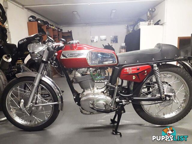 1971 Ducati 450 Desmo Twin Filler