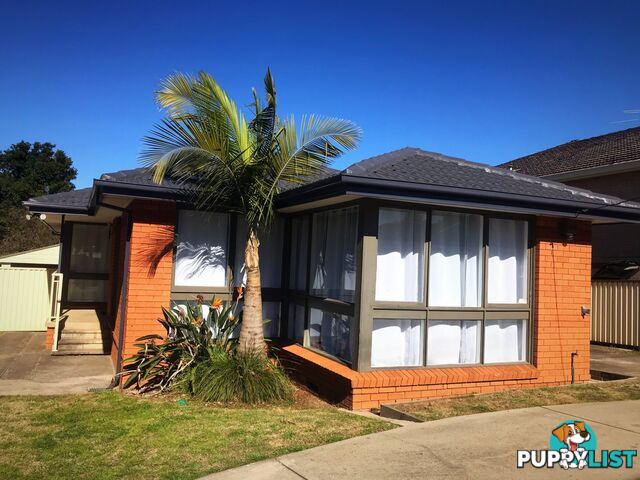 28 Hillview Parade LURNEA NSW 2170