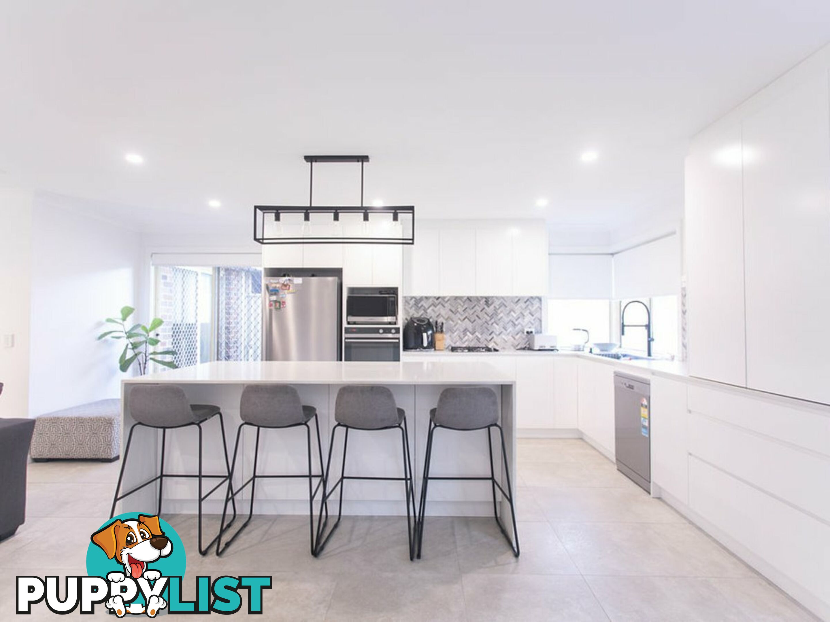 19 Magnolia Close CASULA NSW 2170