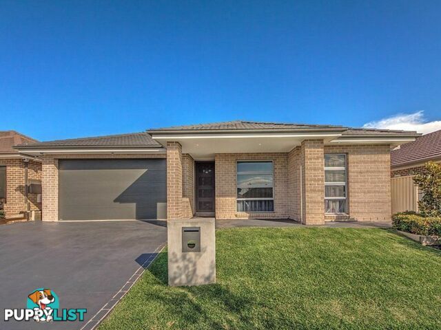 8 Lancaster Street GREGORY HILLS NSW 2557