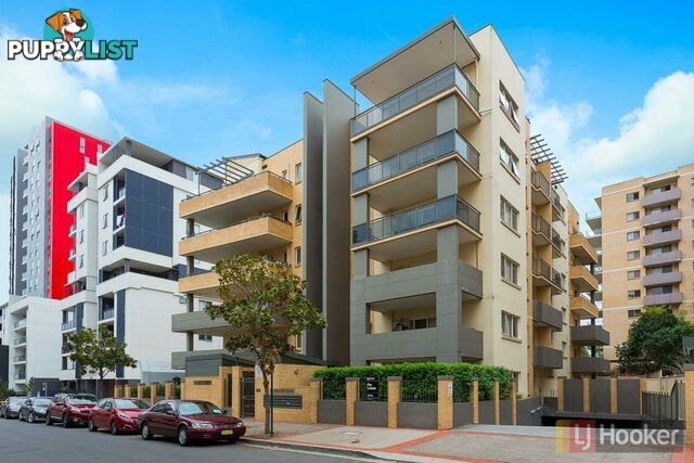 18/8-10 Browne Parade WARWICK FARM NSW 2170