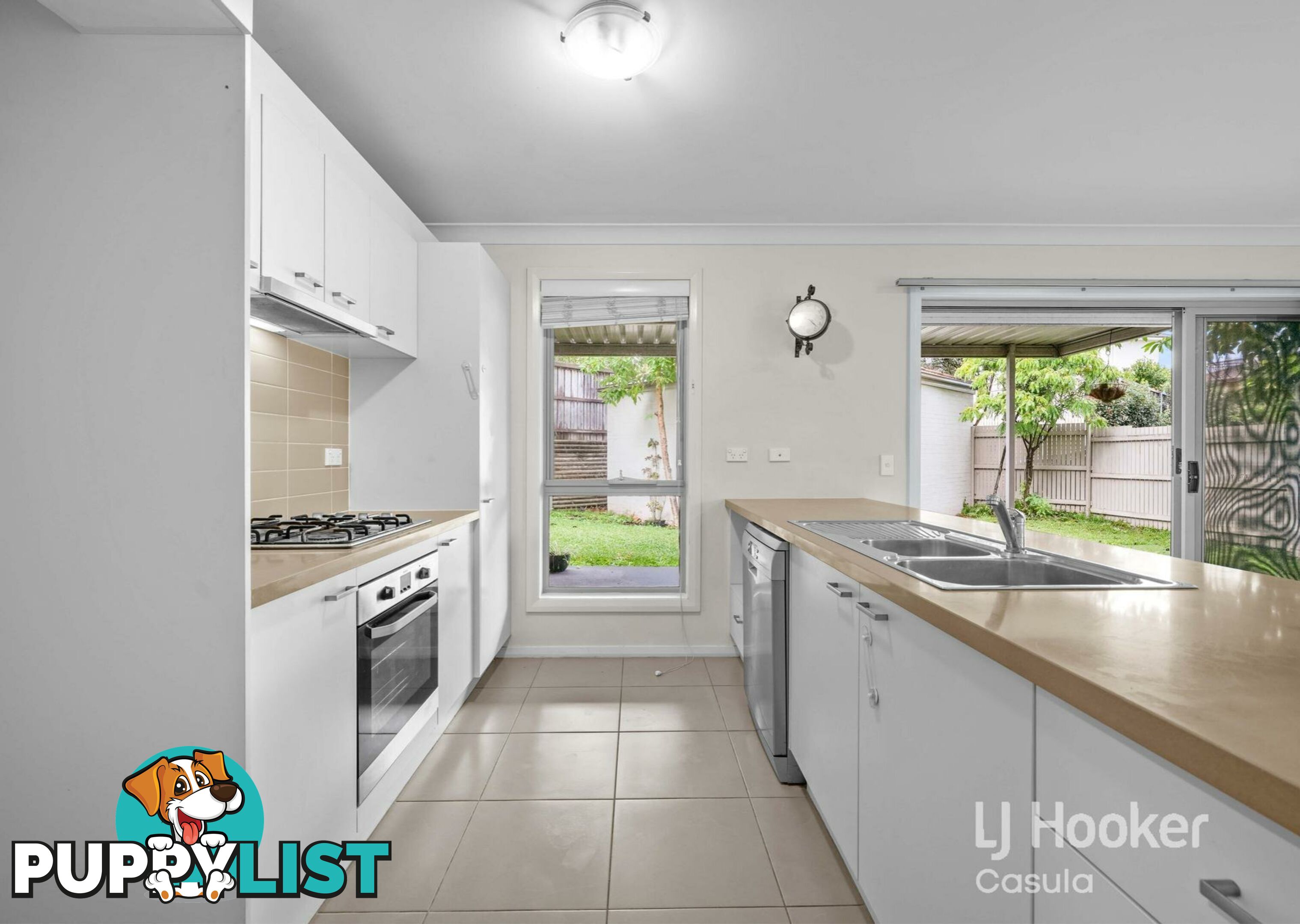 31 Northampton Drive GLENFIELD NSW 2167
