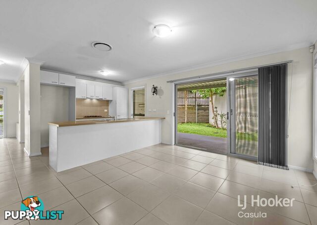 31 Northampton Drive GLENFIELD NSW 2167