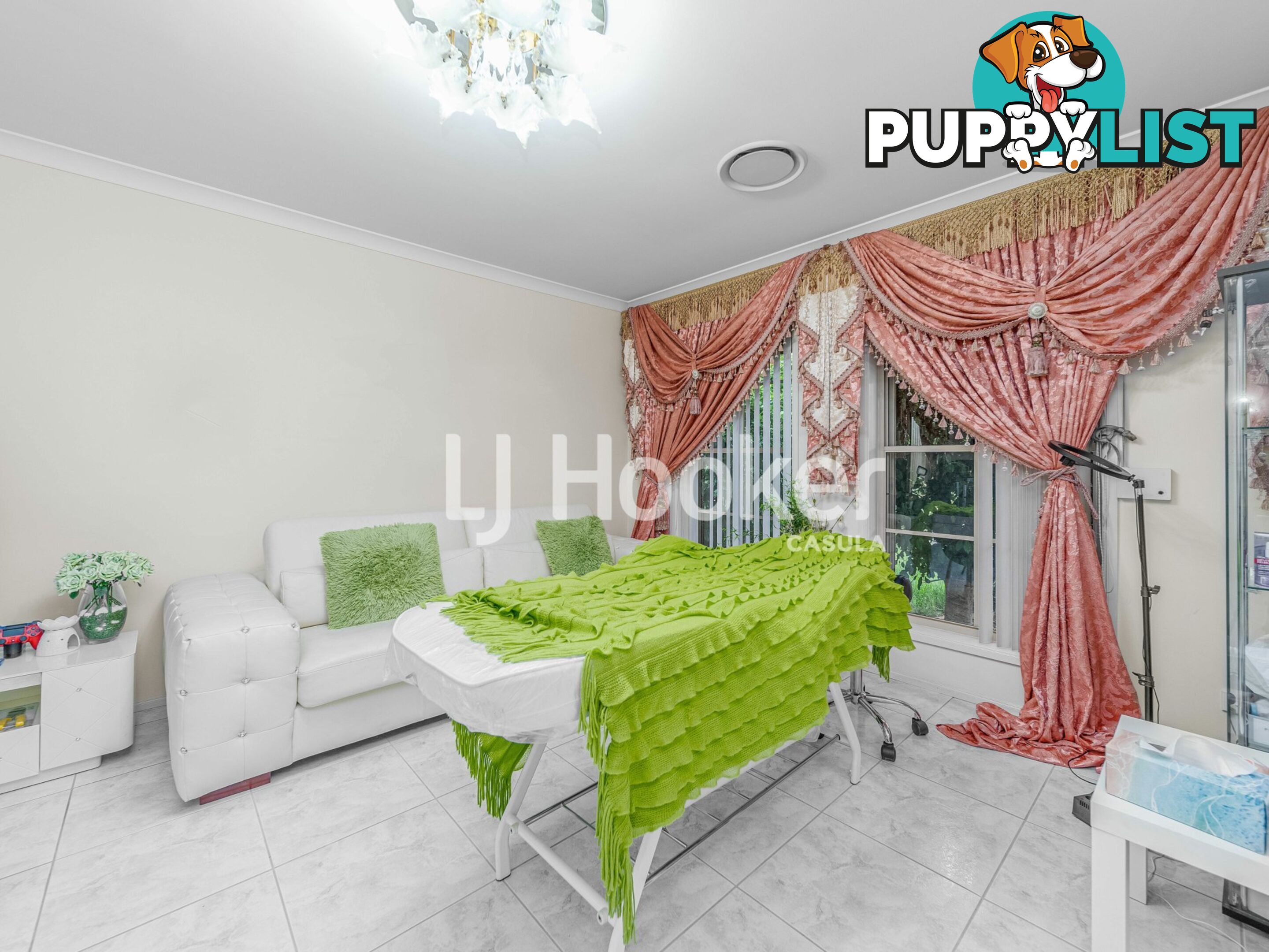 22 Wainewright Avenue WEST HOXTON NSW 2171