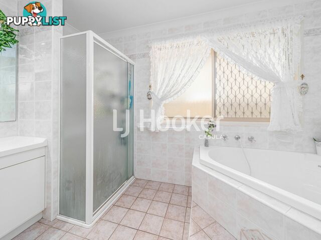 22 Wainewright Avenue WEST HOXTON NSW 2171
