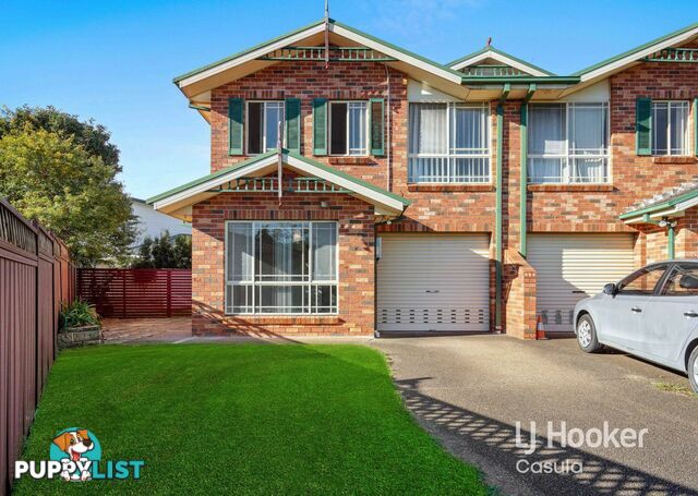1/8 Kiriwina Place GLENFIELD NSW 2167
