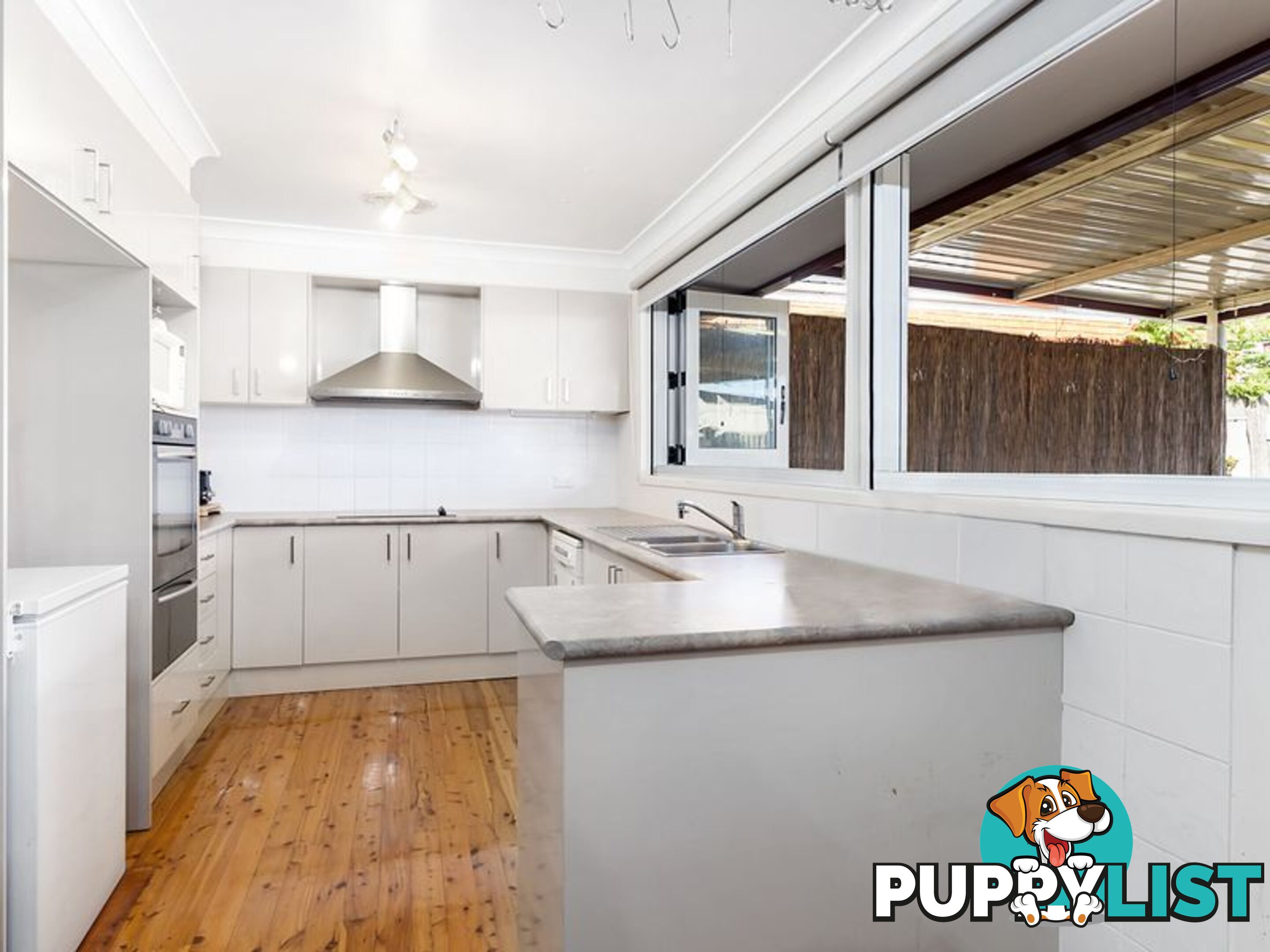 52 Eyre Street SMITHFIELD NSW 2164