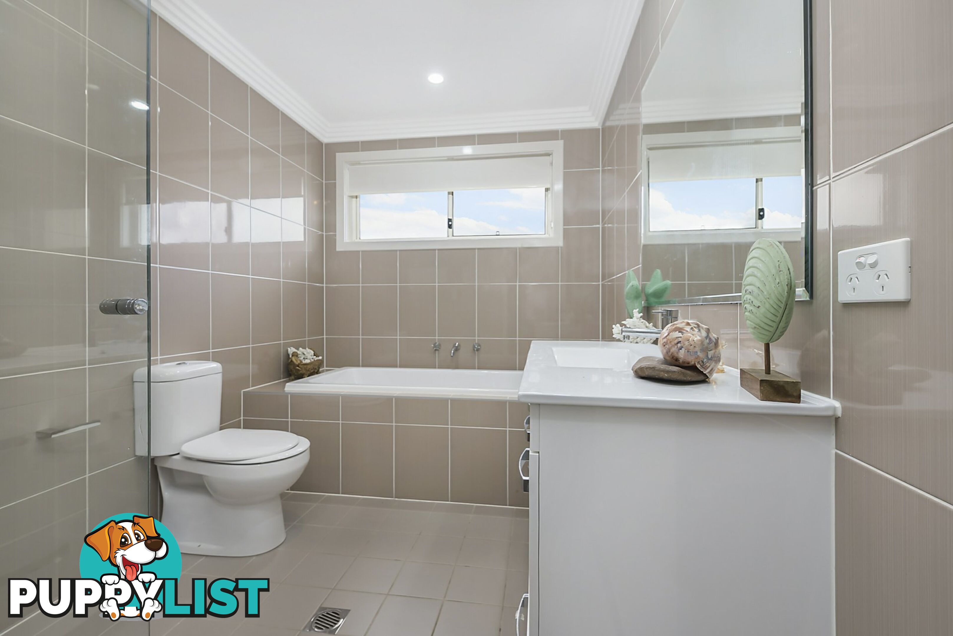 1A Falklands Avenue BOSSLEY PARK NSW 2176