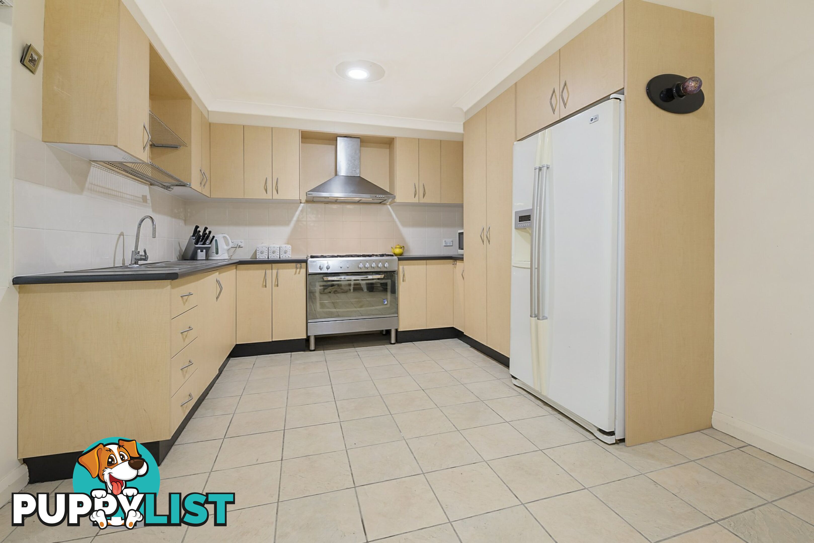 1A Falklands Avenue BOSSLEY PARK NSW 2176