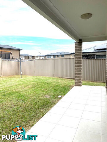 4 Frederick Jones Crescent SCHOFIELDS NSW 2762