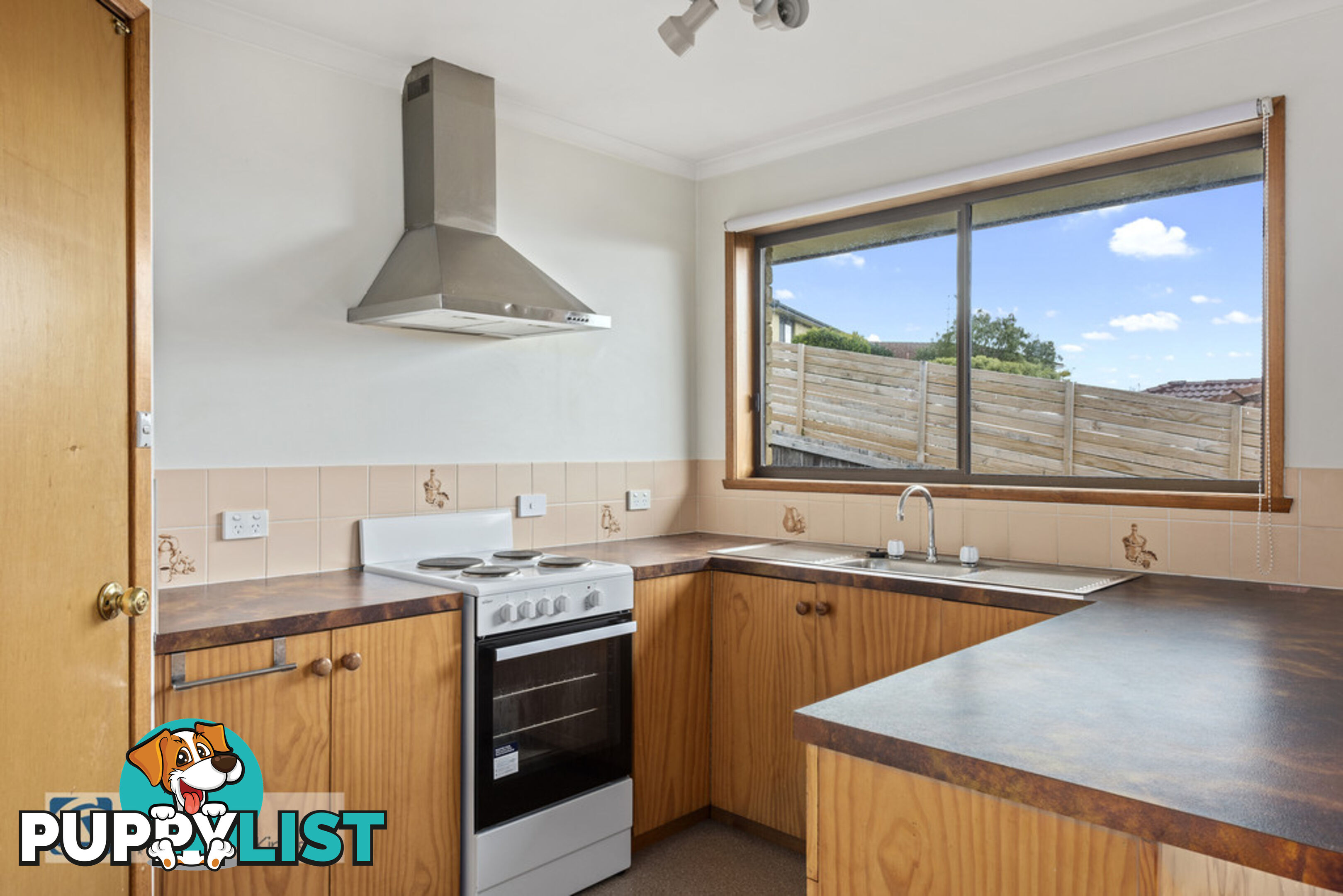 15 Stirling Avenue BLACKMANS BAY TAS 7052