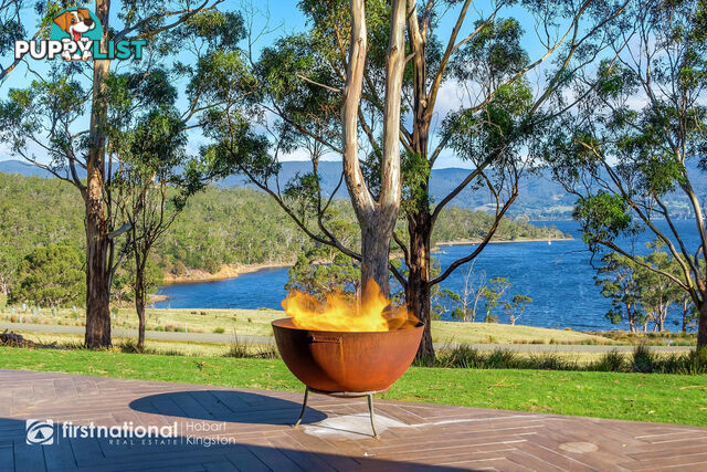 2 D'Entrecasteaux Drive NORTH BRUNY TAS 7150