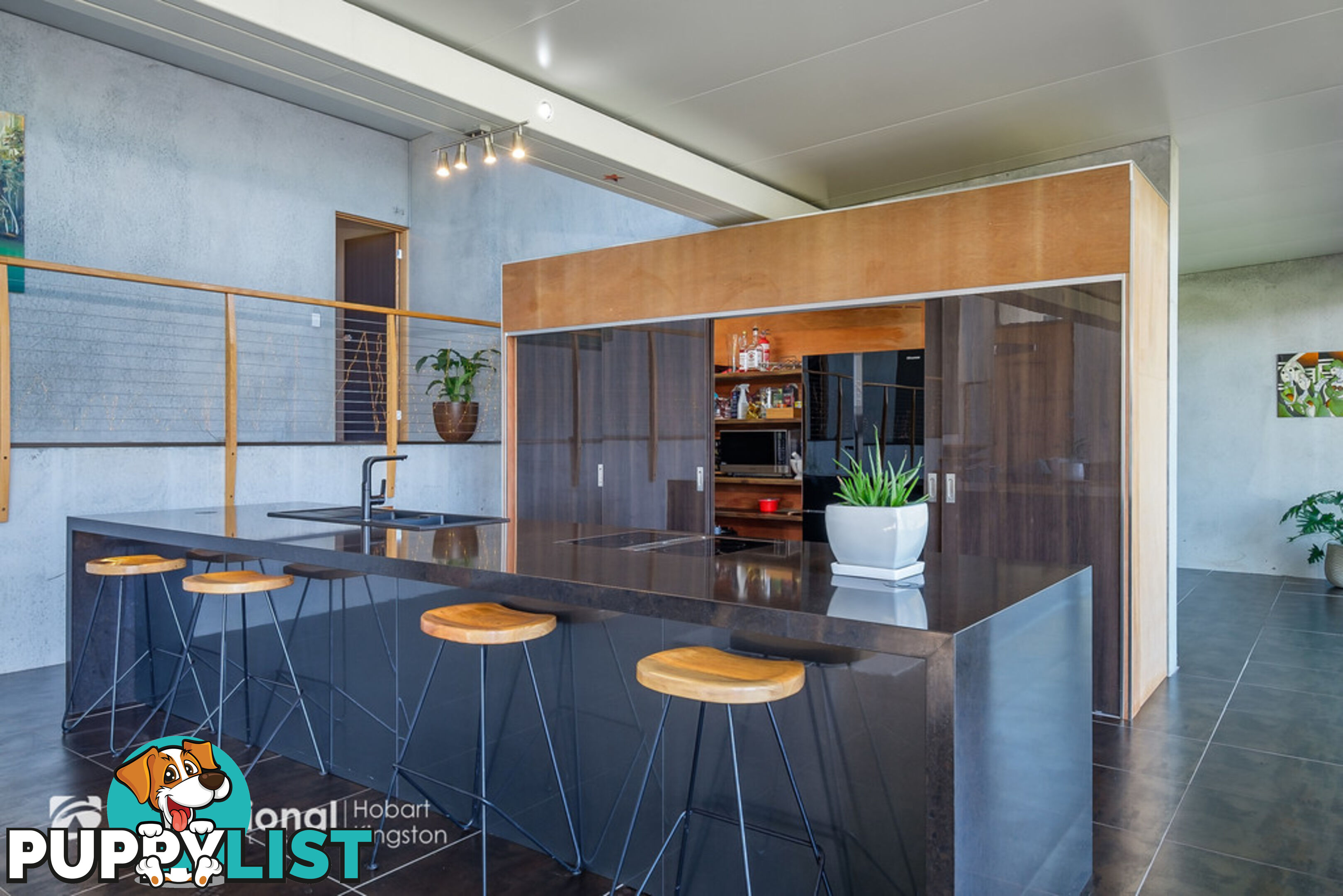 2 D'Entrecasteaux Drive NORTH BRUNY TAS 7150