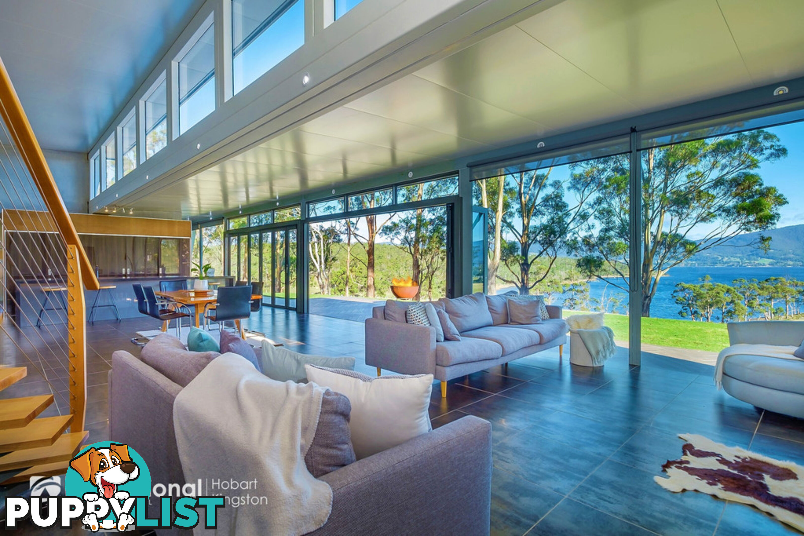 2 D'Entrecasteaux Drive NORTH BRUNY TAS 7150