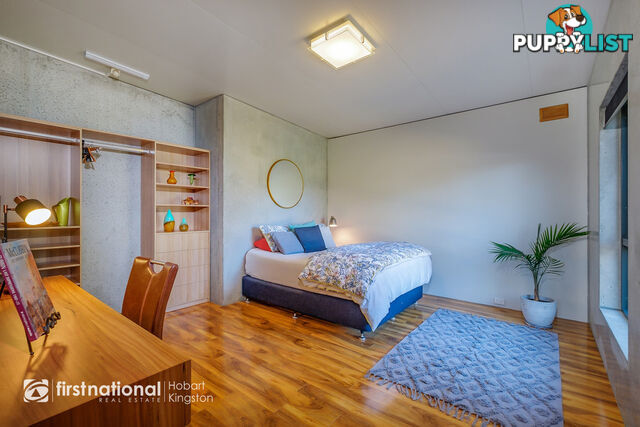 2 D'Entrecasteaux Drive NORTH BRUNY TAS 7150