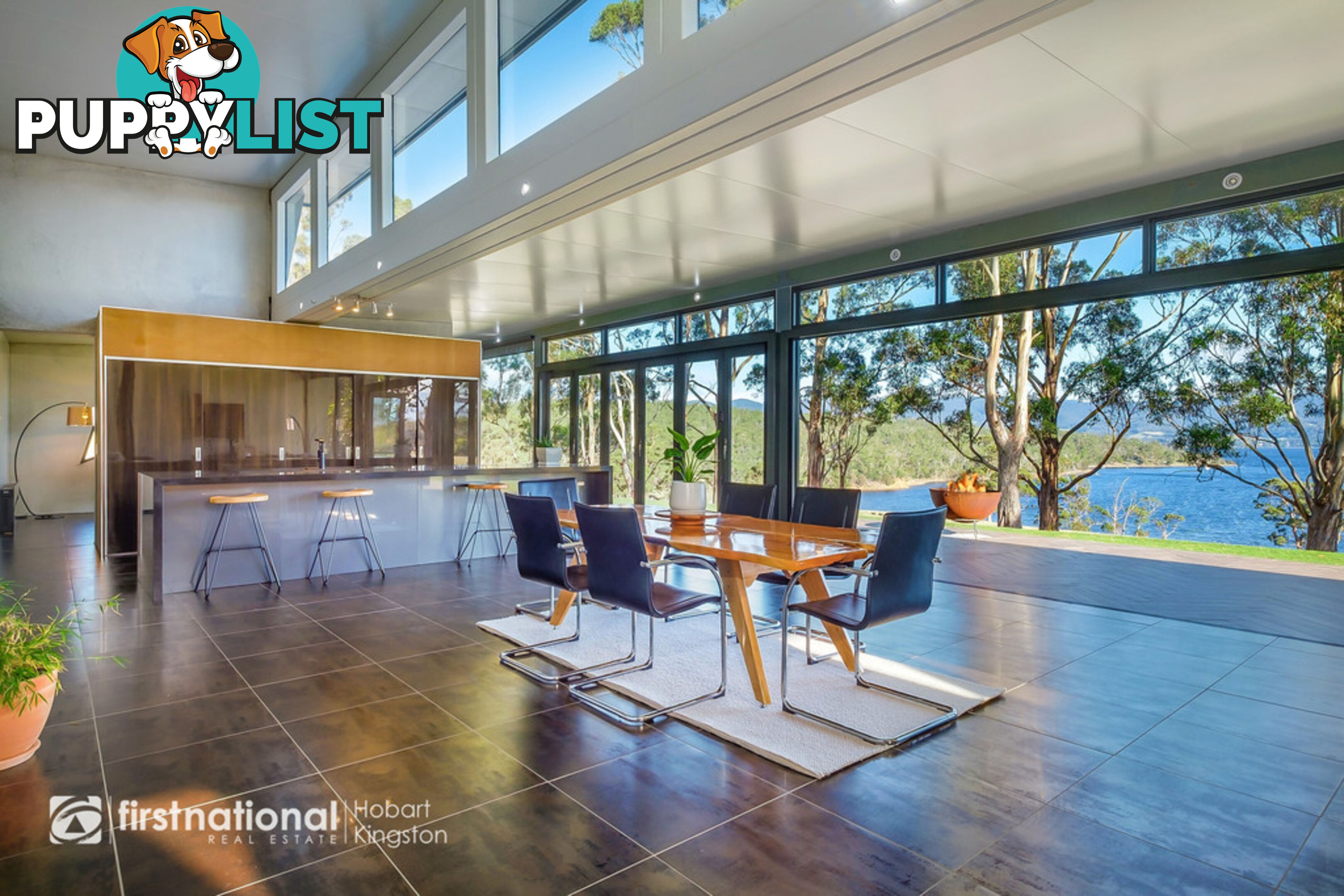 2 D'Entrecasteaux Drive NORTH BRUNY TAS 7150