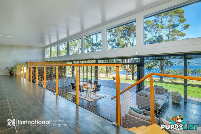 2 D'Entrecasteaux Drive NORTH BRUNY TAS 7150