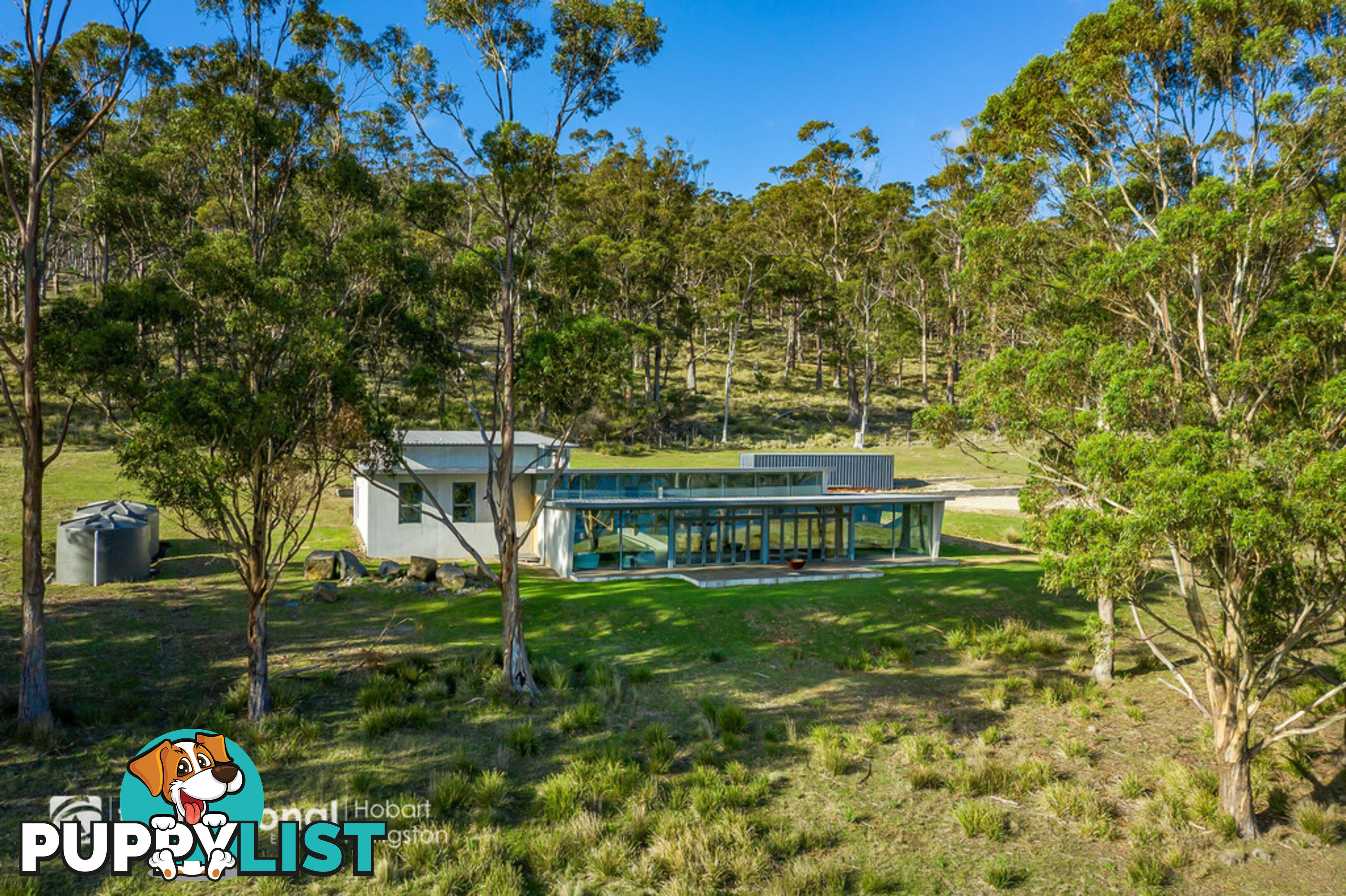 2 D'Entrecasteaux Drive NORTH BRUNY TAS 7150