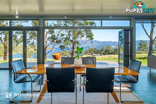 2 D'Entrecasteaux Drive NORTH BRUNY TAS 7150