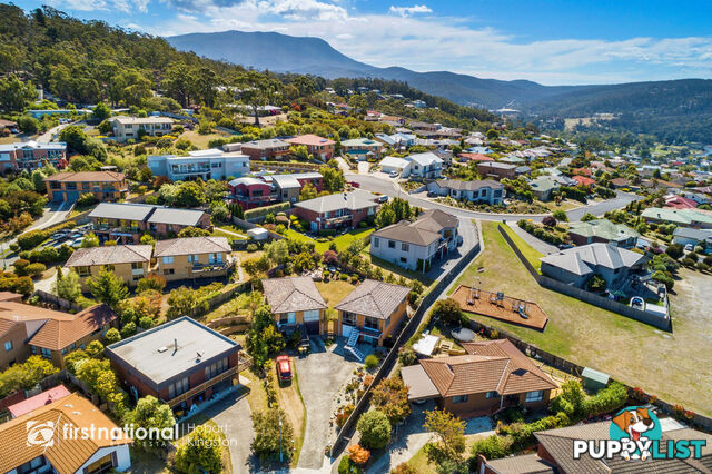 2/12 Stratford Place BLACKMANS BAY TAS 7052