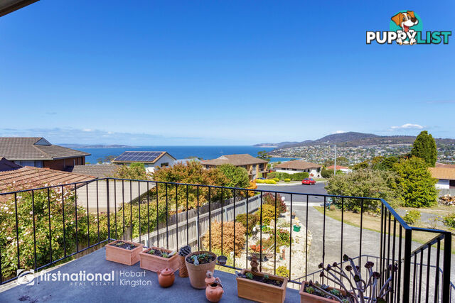 2/12 Stratford Place BLACKMANS BAY TAS 7052