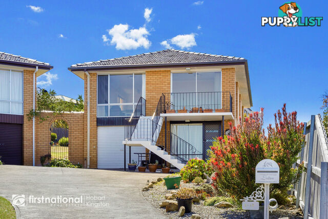 2/12 Stratford Place BLACKMANS BAY TAS 7052