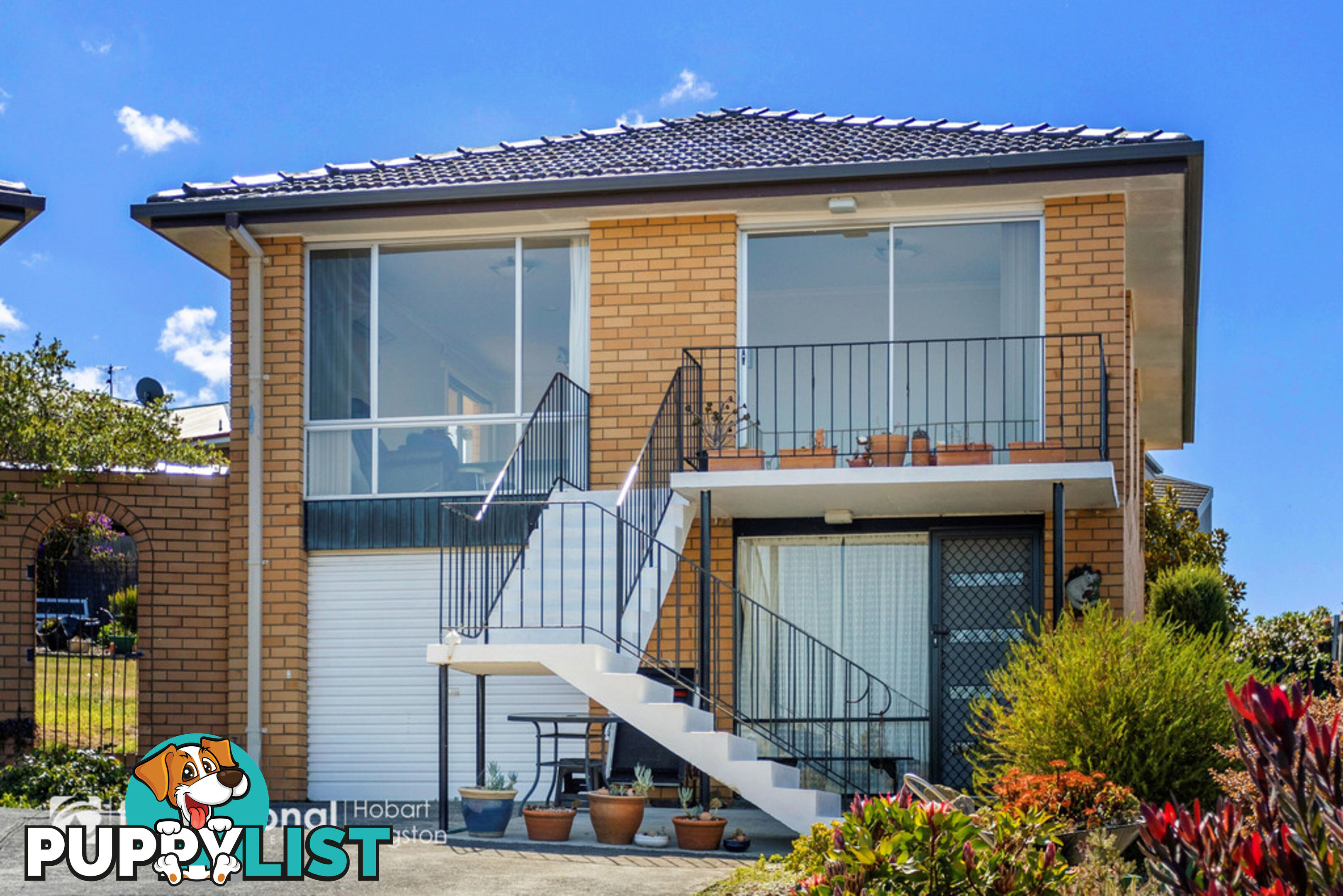 2/12 Stratford Place BLACKMANS BAY TAS 7052