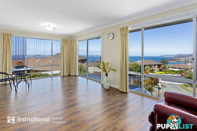 2/12 Stratford Place BLACKMANS BAY TAS 7052