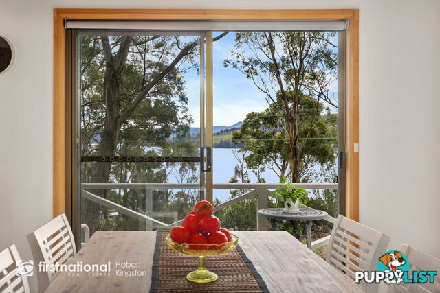 38 Cox Drive DENNES POINT TAS 7150