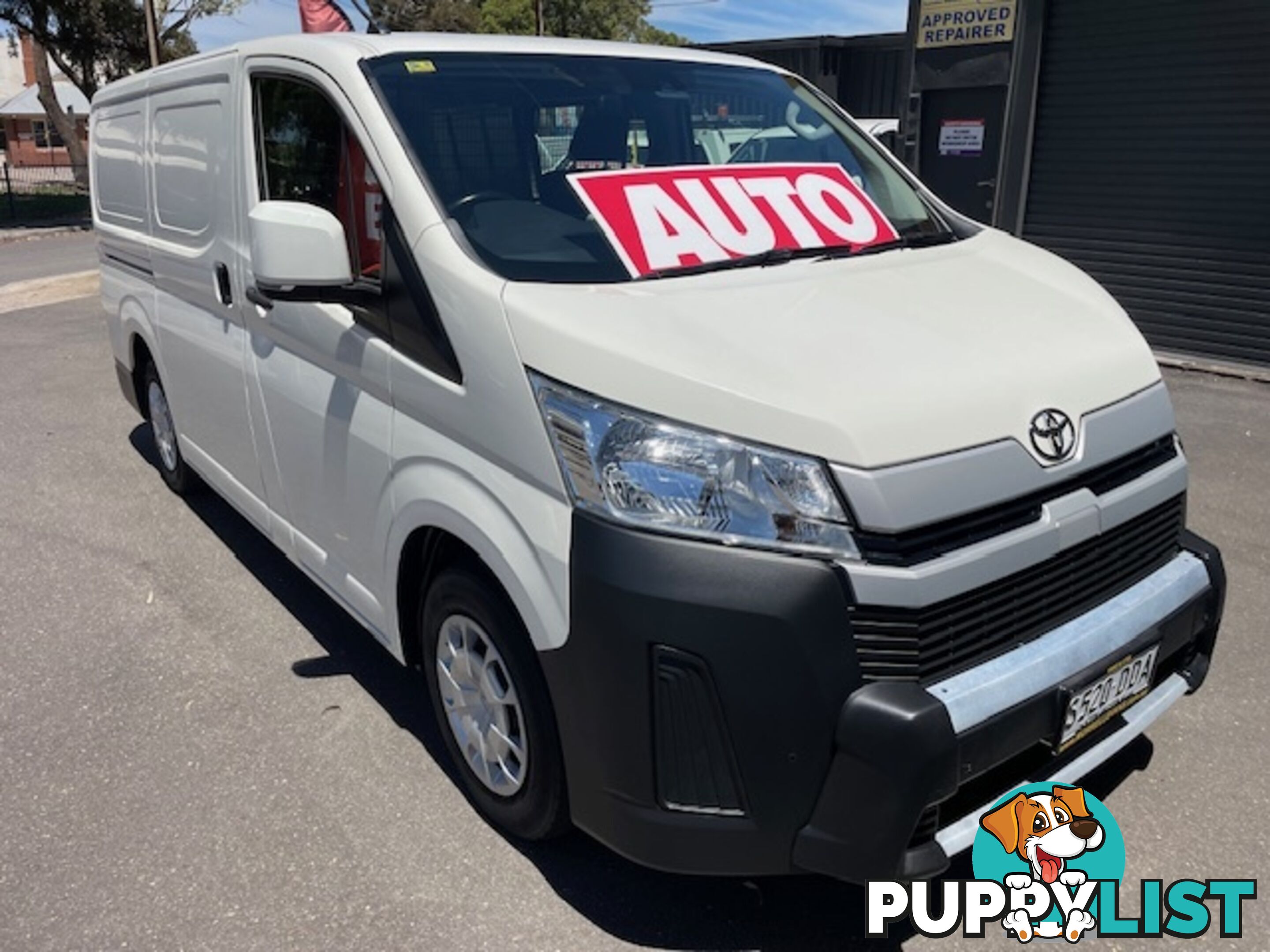 2019 TOYOTA HIACE LWB GDH300R 4D VAN