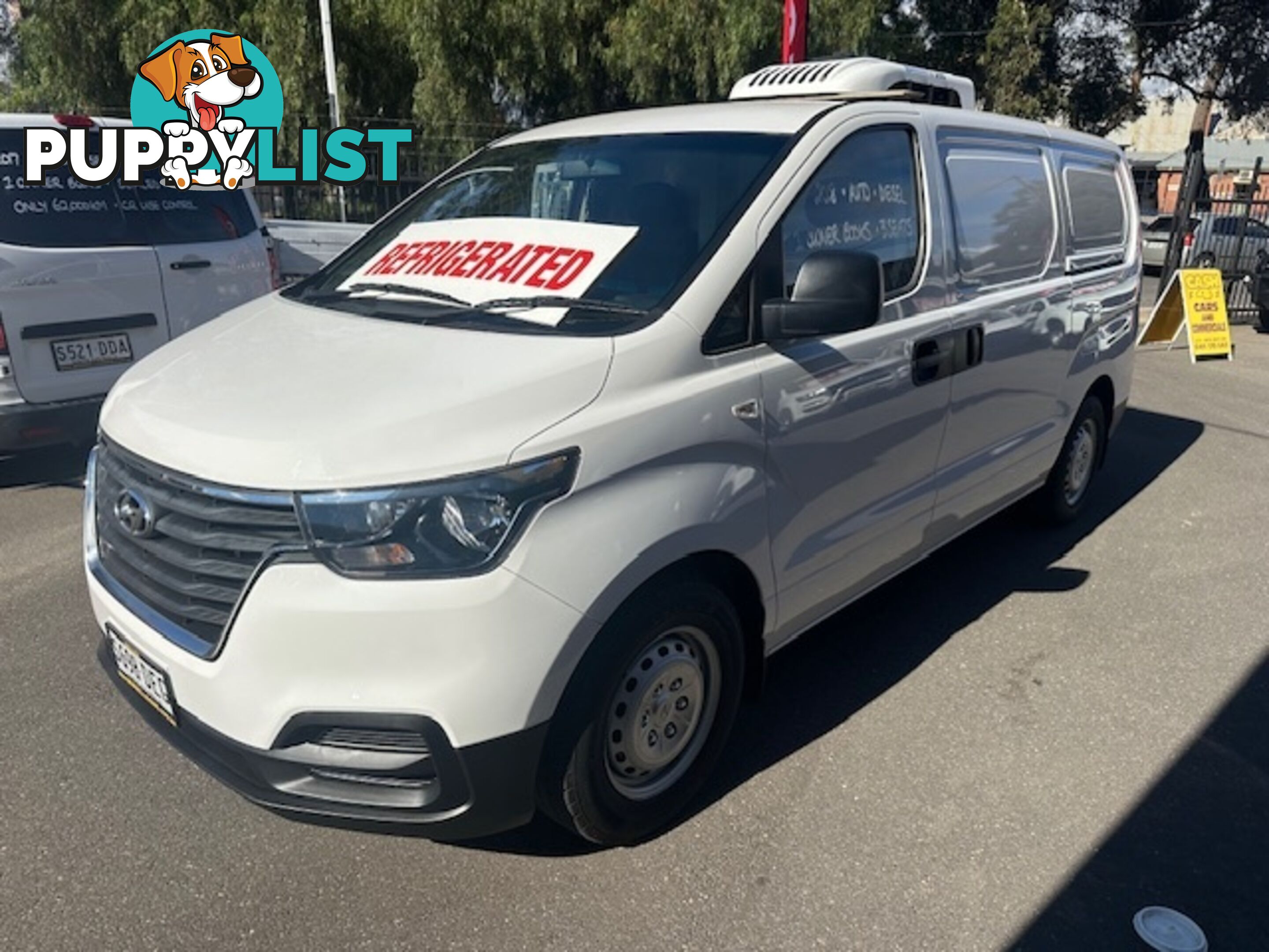 2018 HYUNDAI ILOAD 3S TWIN SWING TQ4 MY19 4D VAN
