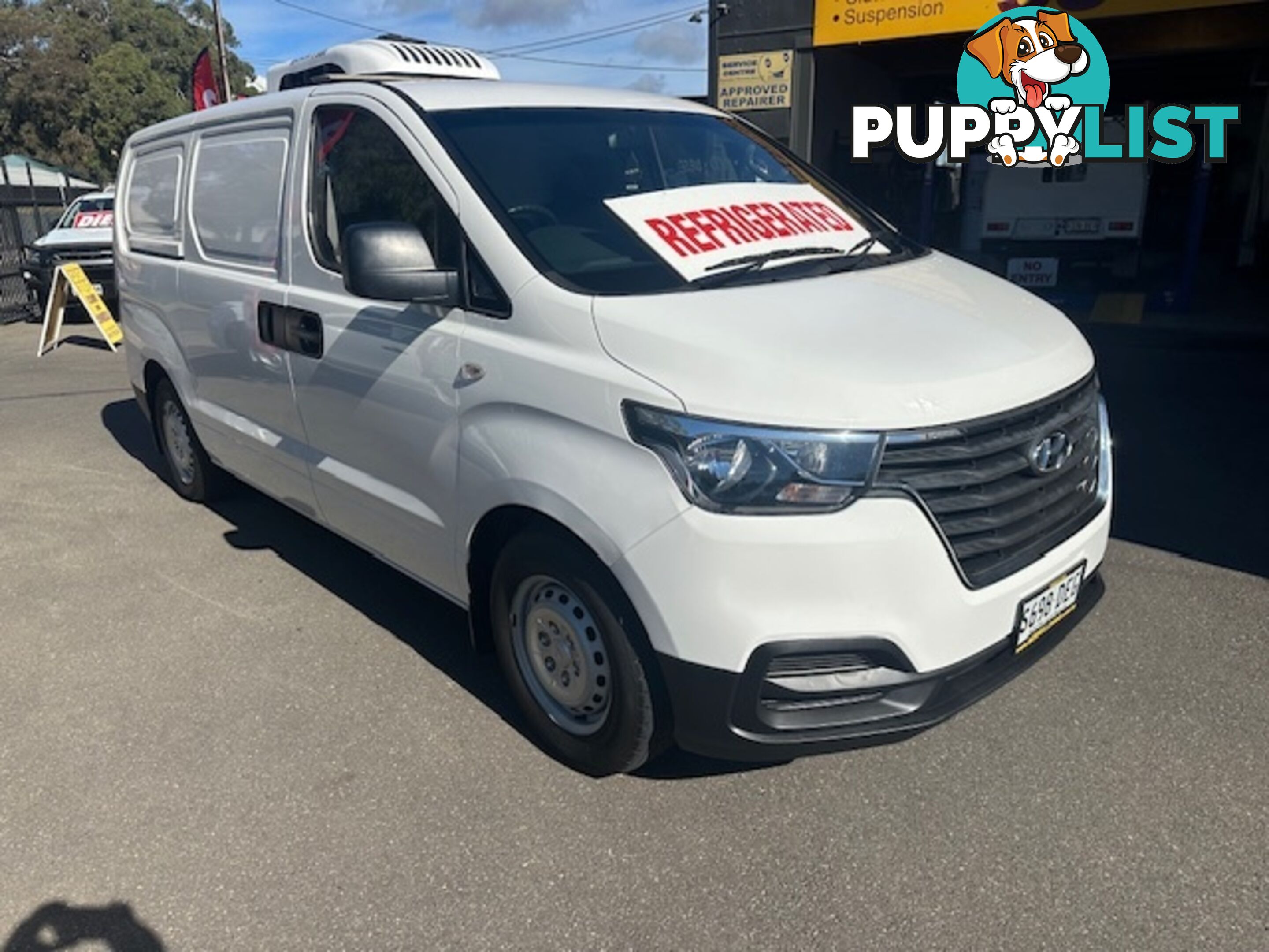 2018 HYUNDAI ILOAD 3S TWIN SWING TQ4 MY19 4D VAN