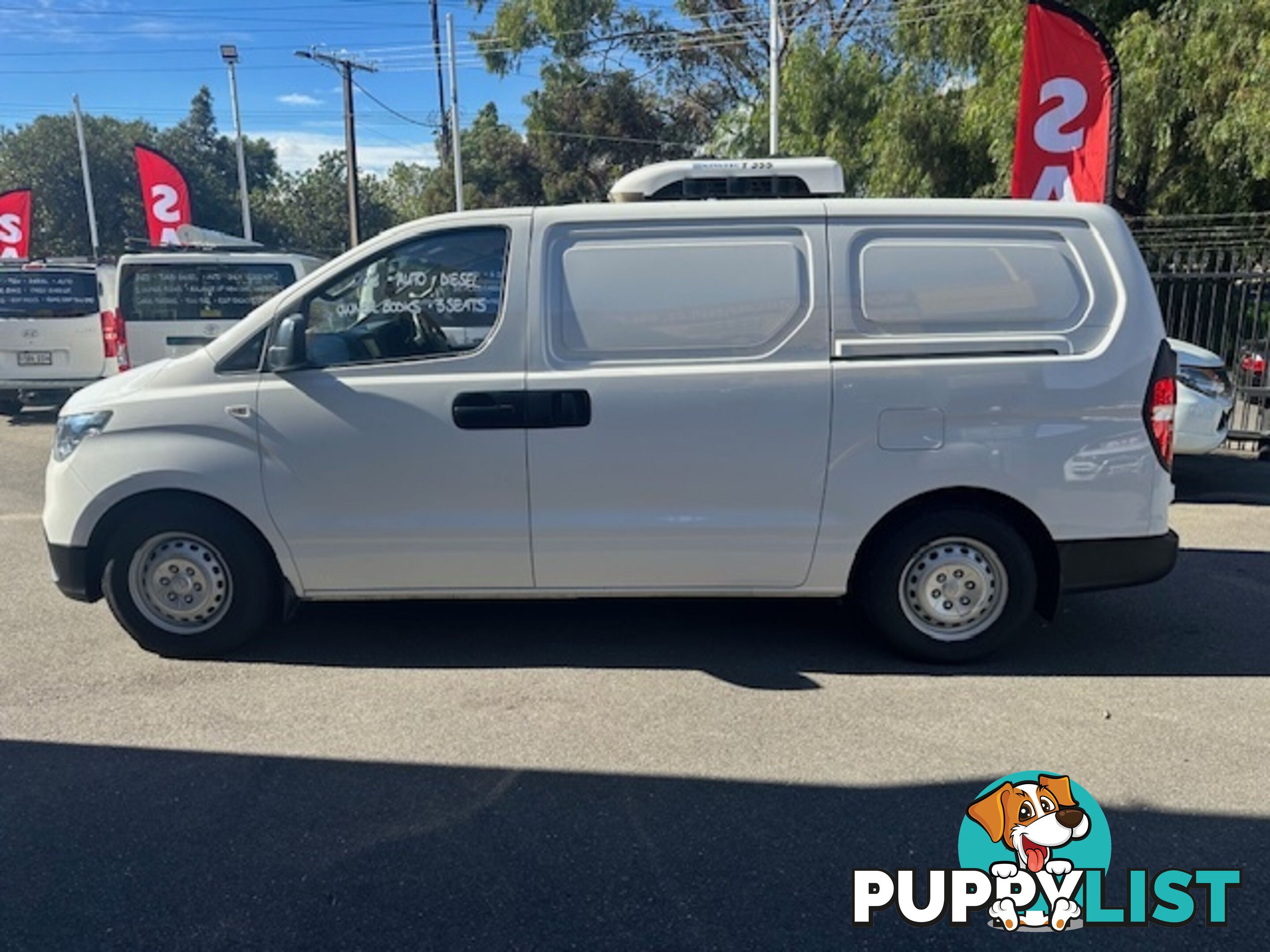 2018 HYUNDAI ILOAD 3S TWIN SWING TQ4 MY19 4D VAN