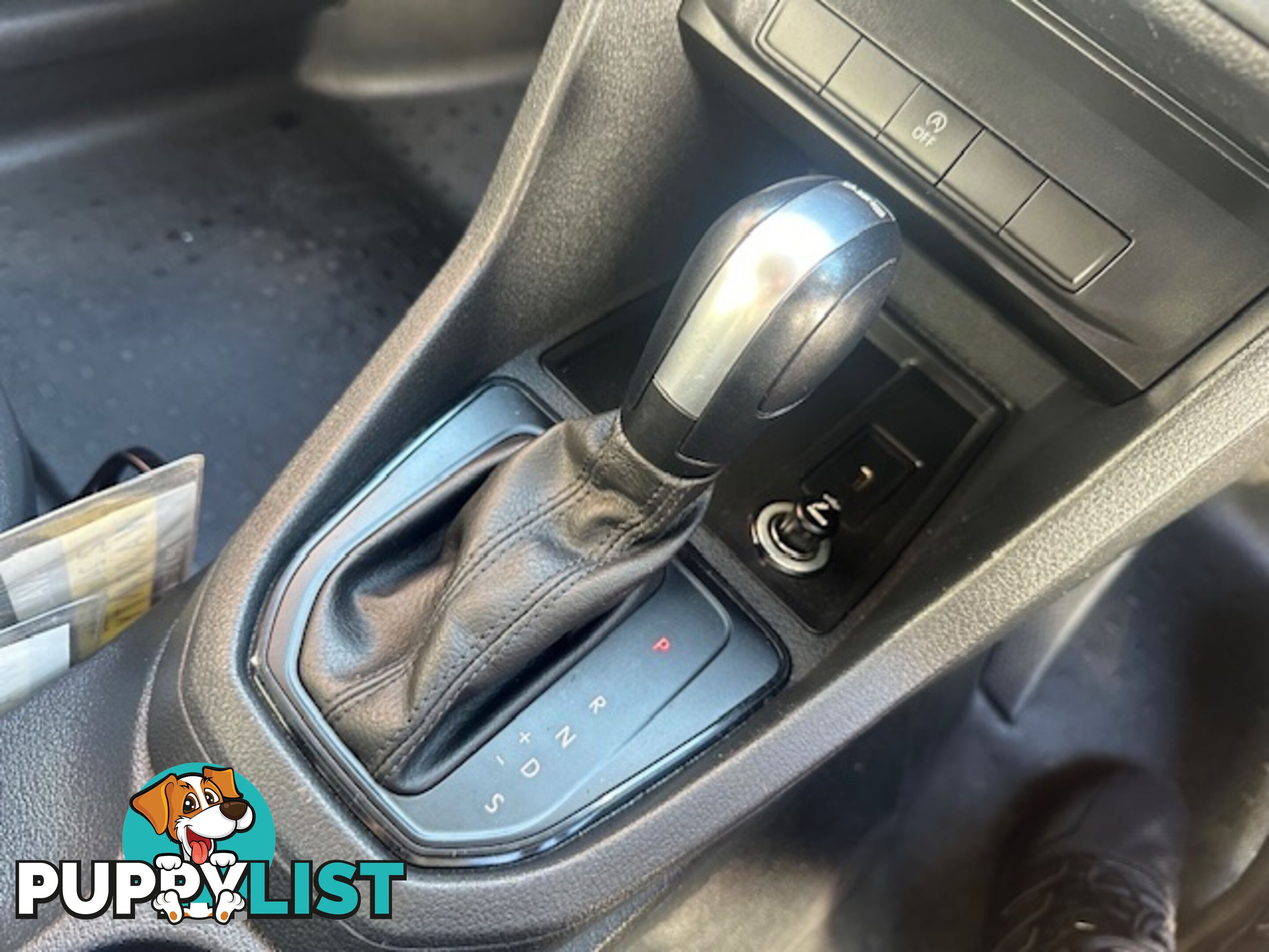 2020 VOLKSWAGEN CADDY TSI220 2K MY20 3D VAN