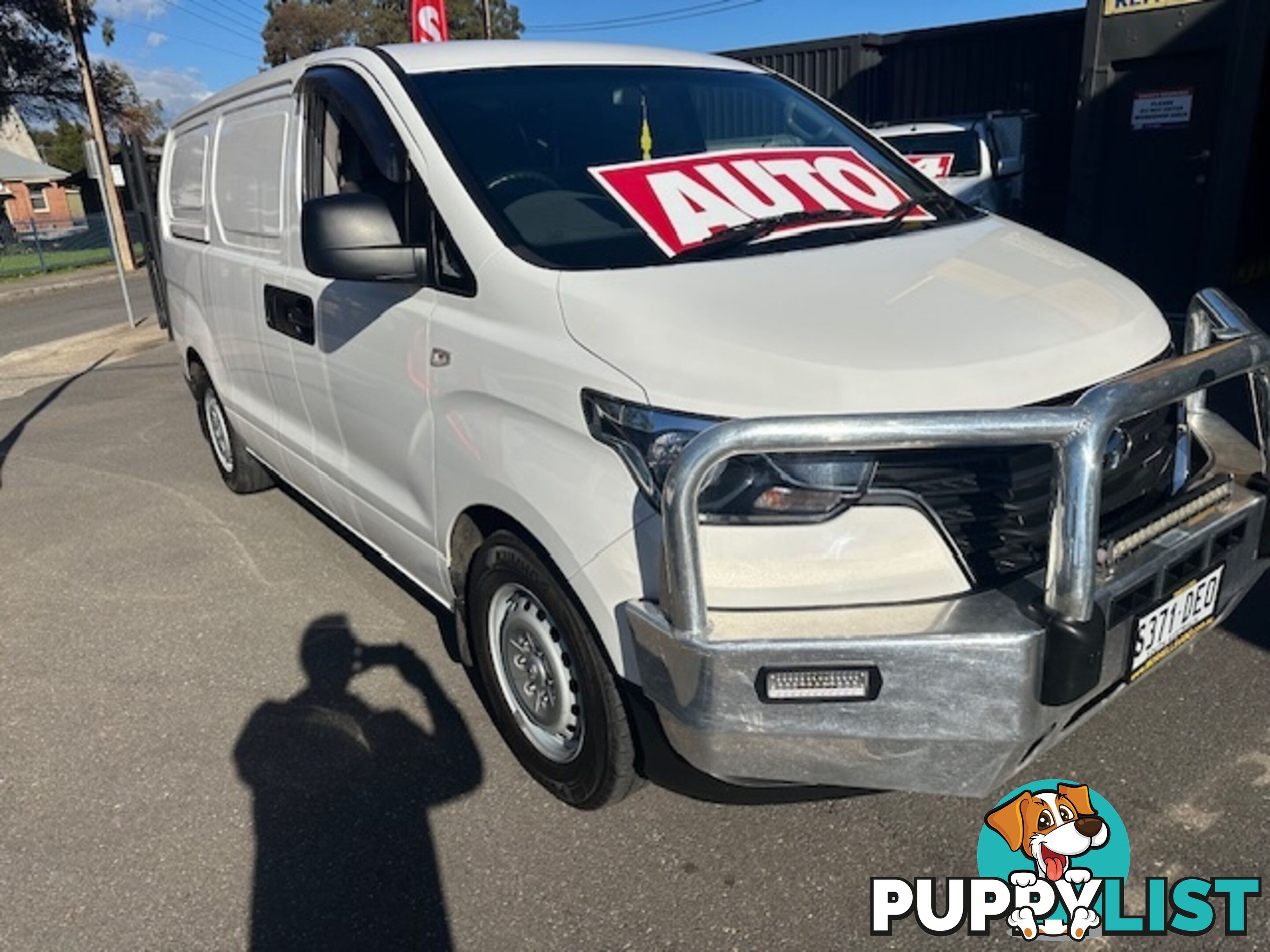 2019 HYUNDAI ILOAD 3S TWIN SWING TQ4 MY20 4D VAN