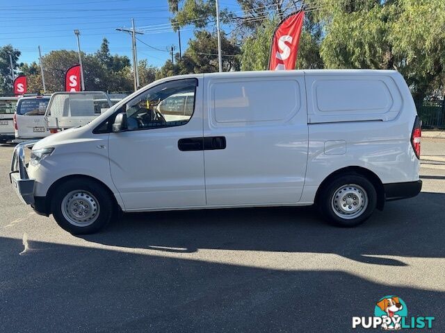 2019 HYUNDAI ILOAD 3S TWIN SWING TQ4 MY20 4D VAN