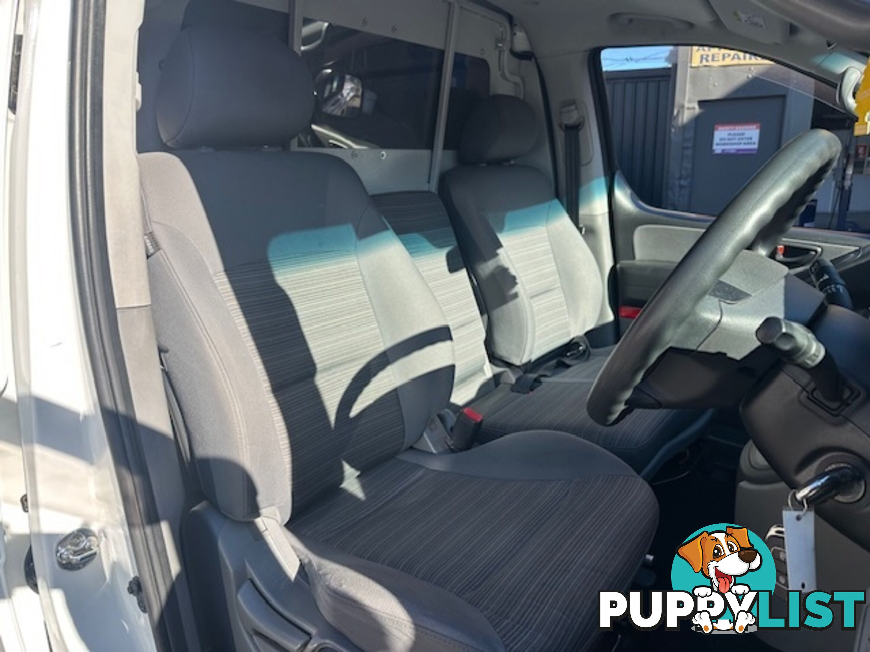 2019 HYUNDAI ILOAD 3S TWIN SWING TQ4 MY20 4D VAN
