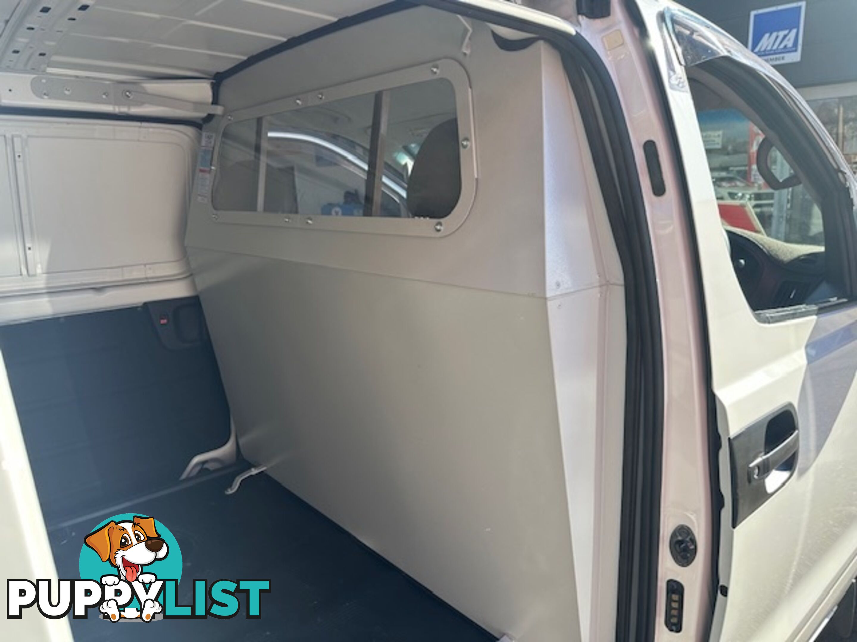 2019 HYUNDAI ILOAD 3S TWIN SWING TQ4 MY20 4D VAN
