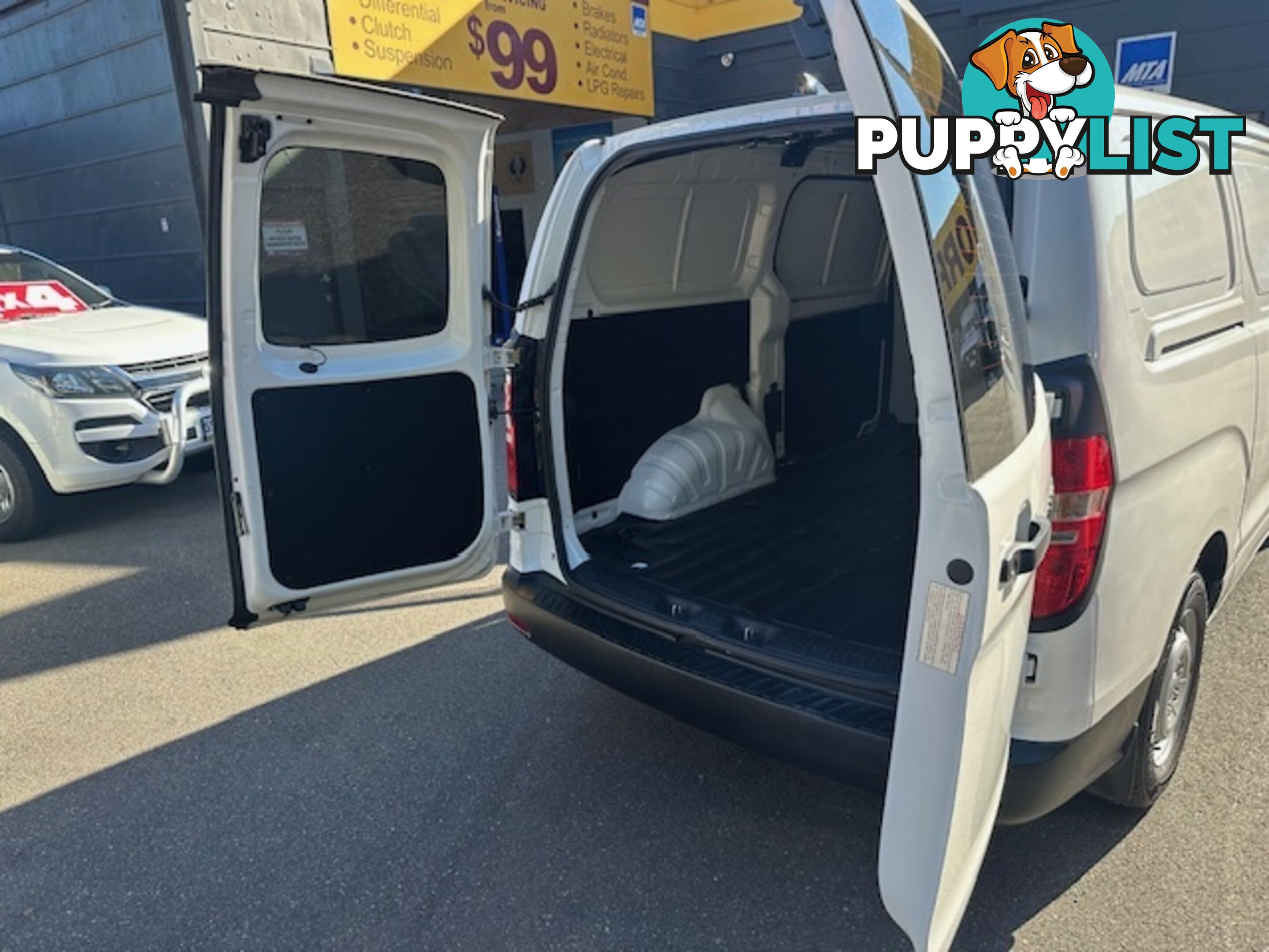 2019 HYUNDAI ILOAD 3S TWIN SWING TQ4 MY20 4D VAN
